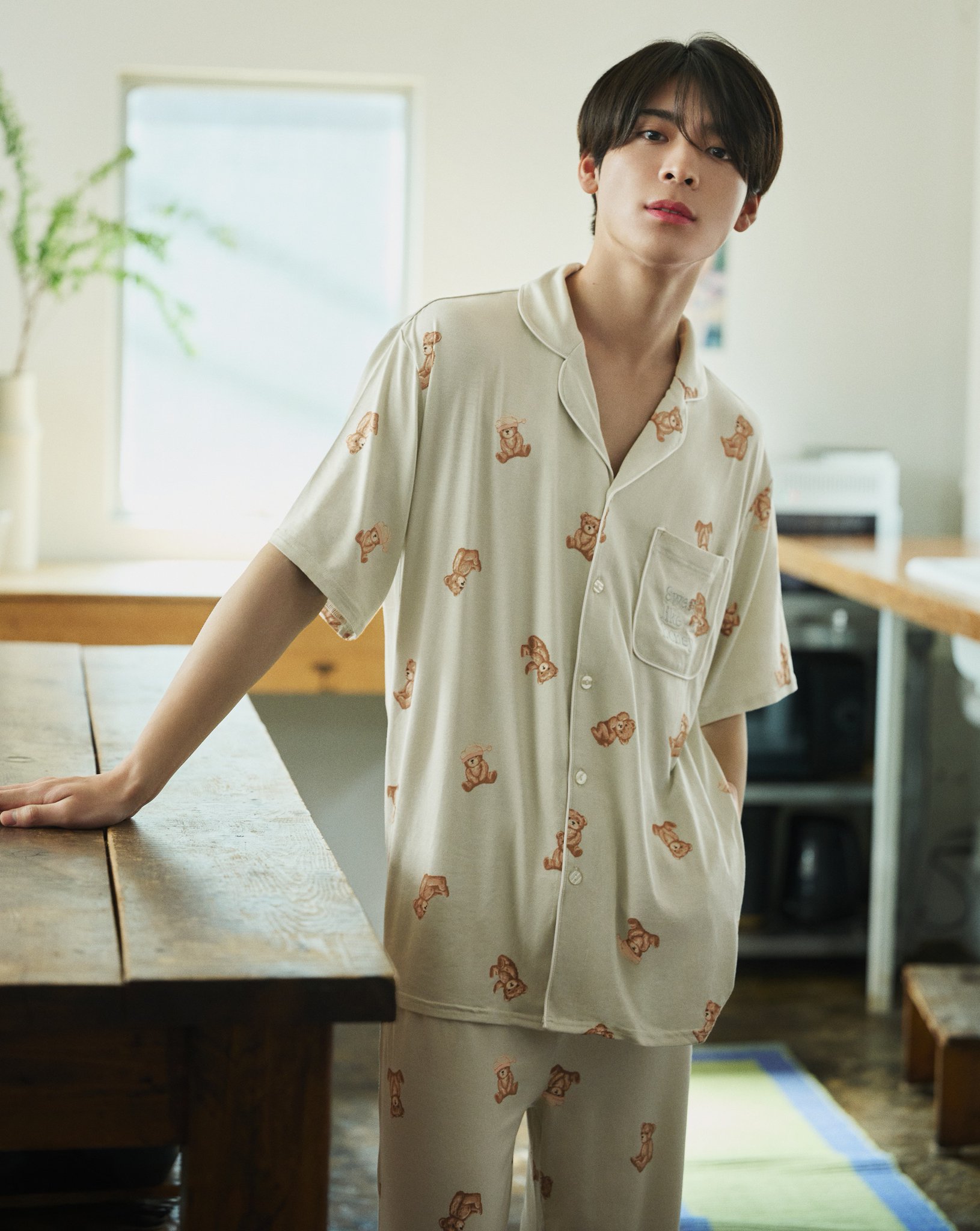timelesz 松島聡くん PEACH JOHN ルームウェア BROWN 画像・写真 | timeleszの松島聡、ピーチ・ジョンのルームウェア