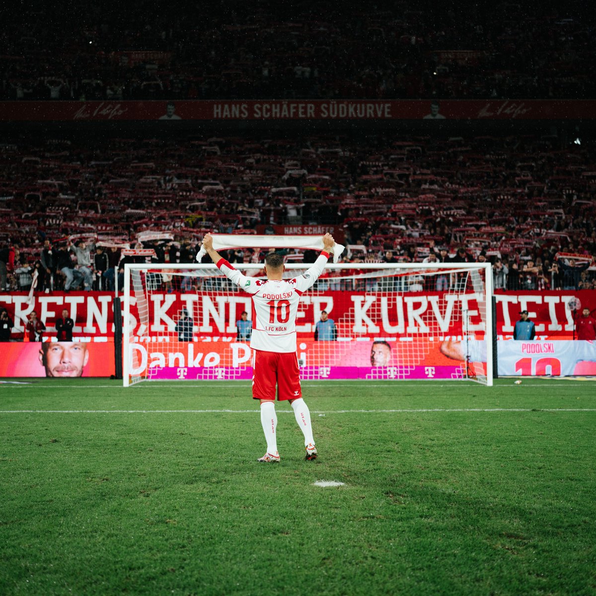 1. FC Köln 🇪🇸 tweet media