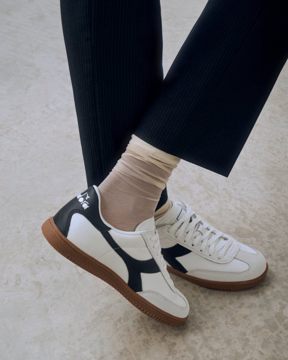 Parasol Store tweet media