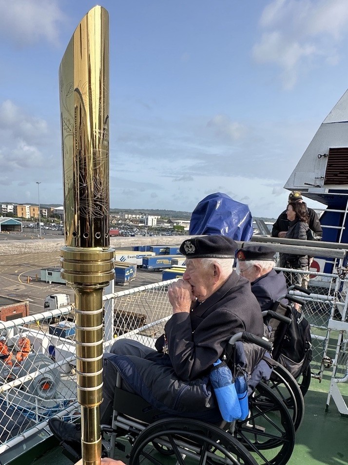🇬🇧 We’re off! 🇫🇷

A grand and moving send-off this morning in Poole, as the D-Day veterans begin their journey to Normandy to mark 81 years since the landings.

Our Torch For Peace is travelling with us: a powerful symbol that will play a central role in the commemorations over