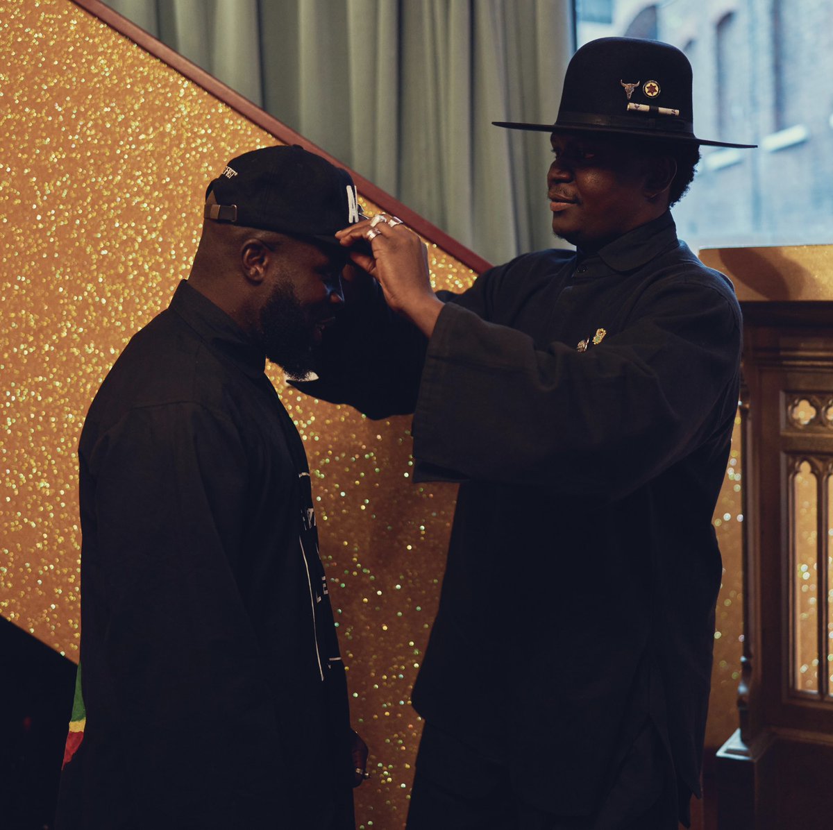 I dey on my WINE AND BLUES 🍷💙