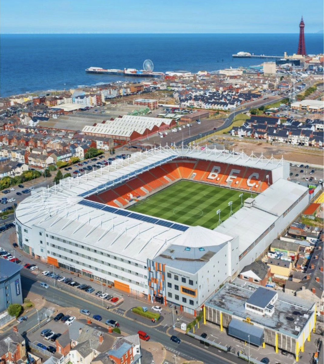 Anyone else love an unnecessary detour past their stadium during the close season…just to breath the air and feel connected to the spirit is essential! 🍊