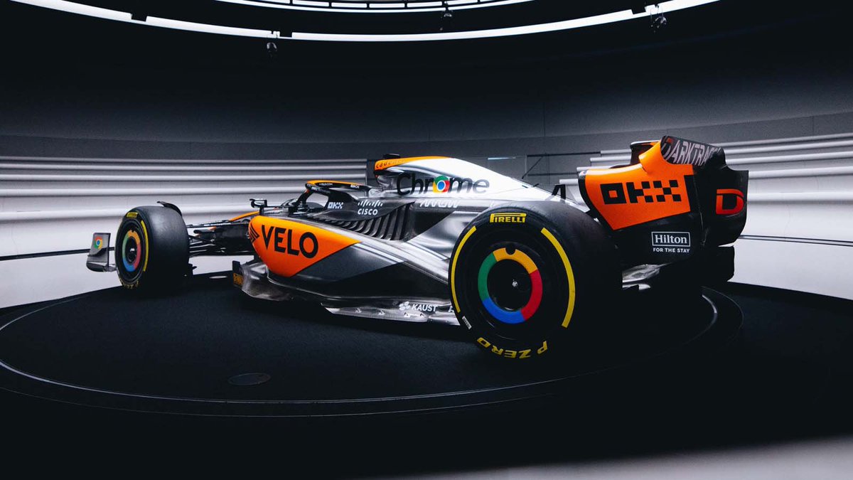 reminiscing over the mclaren 2023 silverstone chrome livery 😍😵‍💫
