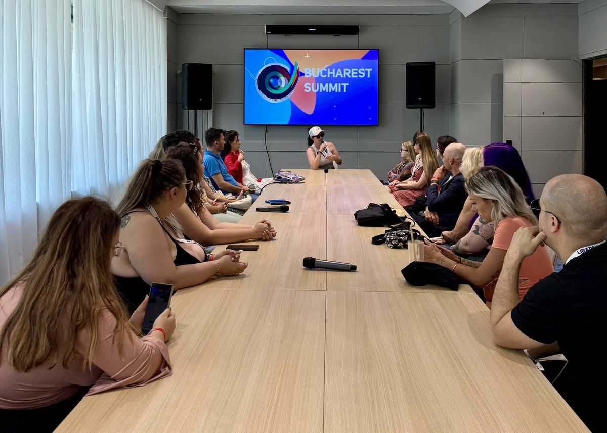 Stripchat.com 📸 🎥 (@stripchat) on Twitter photo HAPPENING NOW: ROUND TABLE: COMMUNITY BUILDING 2.0
Live coaching with <a href="/Nikki_Night/">Nikki Night 🇨🇦</a> is in session! #BucharestSummit HAPPENING NOW: ROUND TABLE: COMMUNITY BUILDING 2.0
Live coaching with <a href="/Nikki_Night/">Nikki Night 🇨🇦</a> is in session! #BucharestSummit