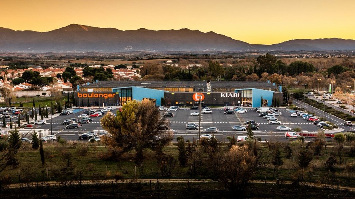 franceinfo tweet media