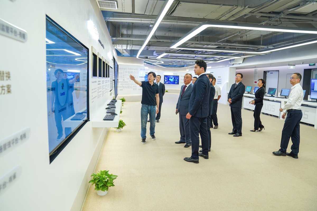 UnionTech_UOS tweet picture