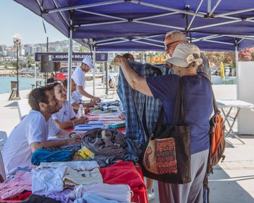 Takas Dükkanı Kuşadası’nda Açıldı