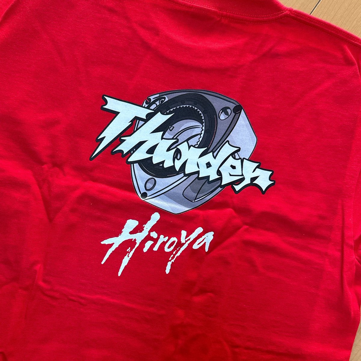 diablos_kaz's tweet photo. 帰ってきたら届いてた- ̗̀📦 ̖́-
うん！やっぱり赤は可愛い♥️
 #Thunder
 #Vengeance2.0
 #Hiroya
 #ヘビーウェイトTシャツ
 #suzuri購入品 https://t.co/WzsQw3aYI3