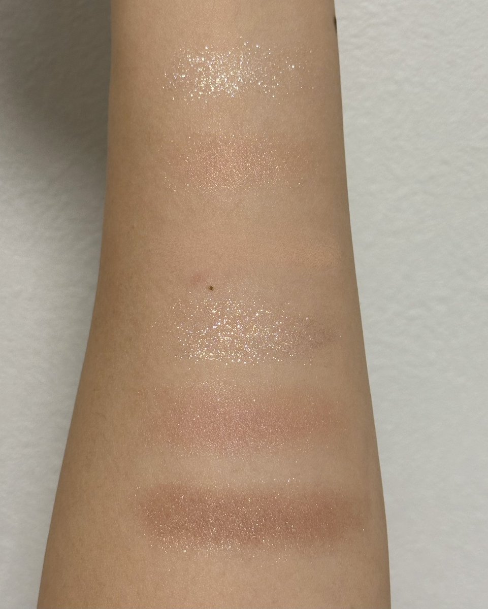 スナイデルビューティ
アイデザイナーn
01 Coral Charm

イエベ春大歓喜カラーしかない🤍🤍
どんな使い方しても可愛い目になってお気に入り🧡

#コスメ購入品　#イエベ春