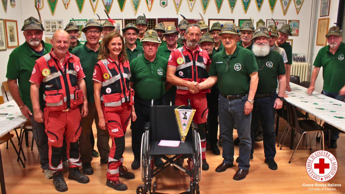 cripadova's tweet image. 💚 Un grazie di cuore al Gruppo Alpini San Gregorio Magno per il prezioso dono al nostro Comitato
🦽Grazie alla vostra generosità, una nuova sedia a rotelle è ora a disposizione di chi ne ha più bisogno
🤝Un gesto concreto che racconta il valore dell’aiuto reciproco
#CriPadova