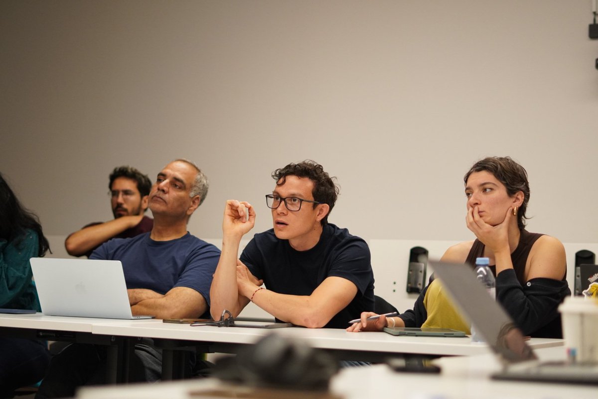 And the last day of the workshop - we start by a discussion on representations led by Alfonso Renart!