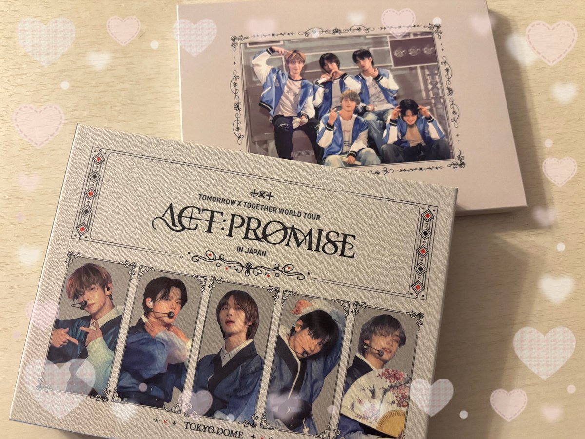 TXTSoomin1205's tweet image. 今回は我慢しようと思ったけどやっぱり無理だった🤣

悩んでるうちにウィバショも売り切れ、ユニバの特典もなくなって何やってるんだろ私🥲

それでも届いたのフォトブックから初東京ドームの感動蘇った😭

大切に見よう✨

#TOMORROW_X_TOGETHER #TXT #ACT_PROMISE #TXT_TOUR_ACTPROMISE