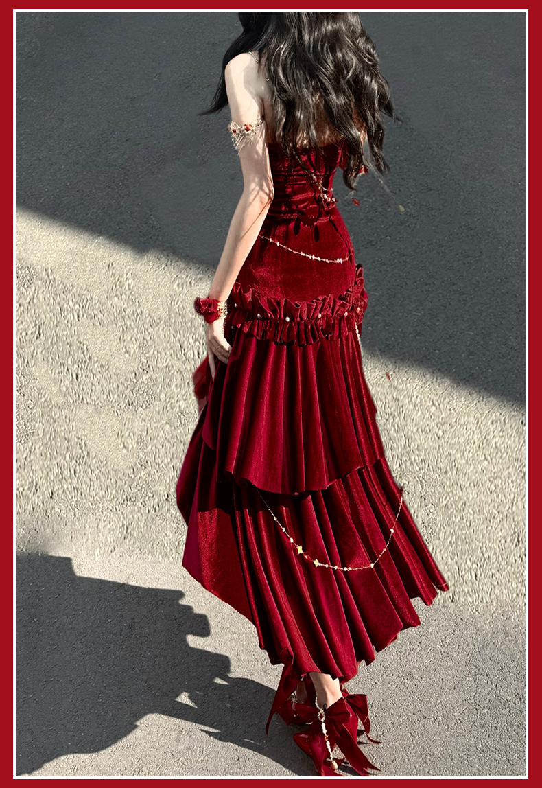 [-Mystery of the Siren-] Velvet Fishtail Slit Backless Long Dress #Leftovers

◆ Very Limited Quantity >>> lolitawardrobe.com/mystery-of-the…
