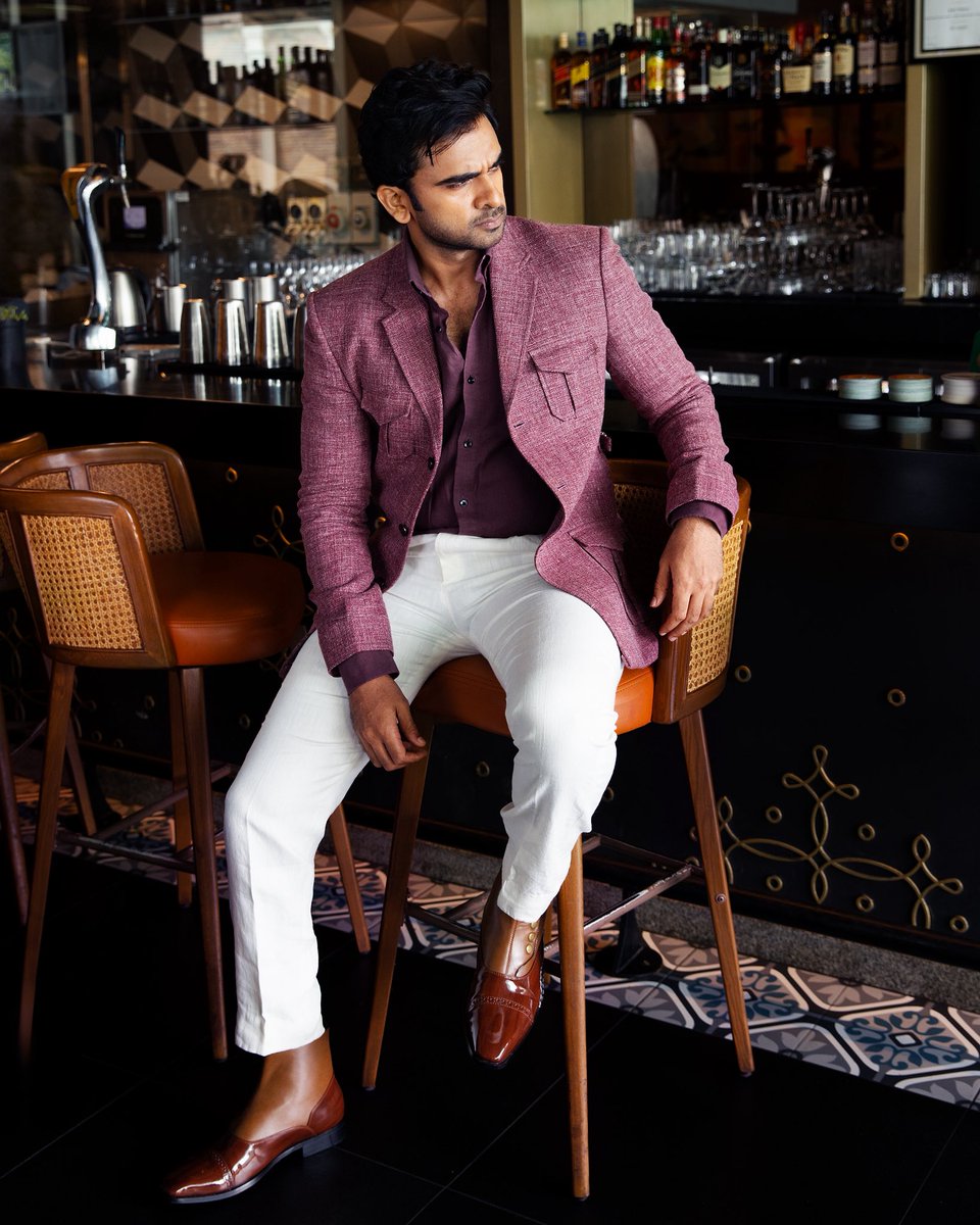 Ashok Selvan 😍

<a href="/AshokSelvan/">Ashok Selvan</a>