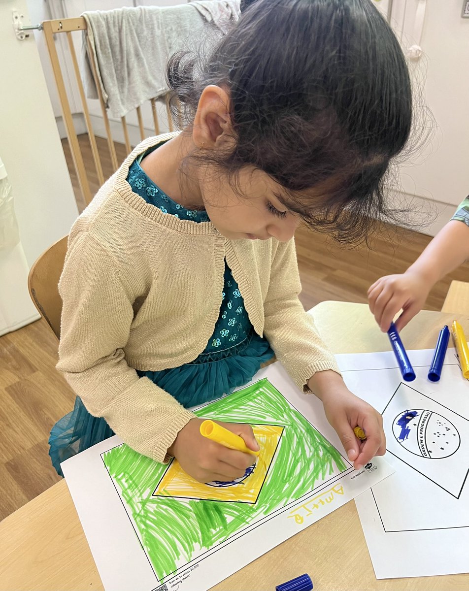 SaboorArkTindal's tweet photo. We are celebrating ‘World Day for Cultural Diversity’ 🌎 and Nursery are learning all about #Brazil 🇧🇷 
We have had a fantastic morning exploring the Brazilian flag! @arktindal #TeamTindal #Diversity @MissIqbalTindal @ark_tindal https://t.co/b7Rf7I4GDc