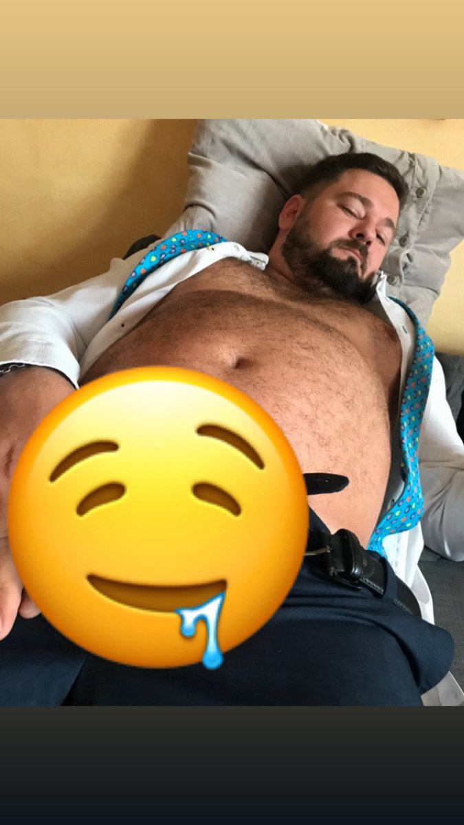 Venga que ya queda menos para el finde!!! 😈😈
50% OFF!!! 
onlyfans.com/onebear_spain