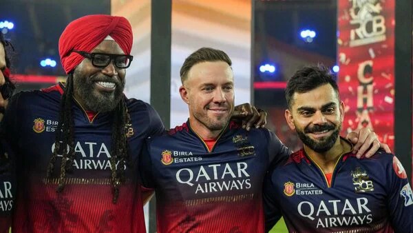 The Holy Trinity moment! After RCB’s IPL 2025 win, Virat Kohli dedicated the victory to his former teammates and close friends Chris Gayle and AB de Villiers.

#ViratKohli #ChrisGayle #ABdeVilliers #RCB #IPL2025