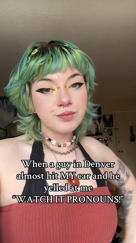 castiza's tweet photo. Mid NonBinary of the Day #TransTuesday https://t.co/7VFV6LyAQy