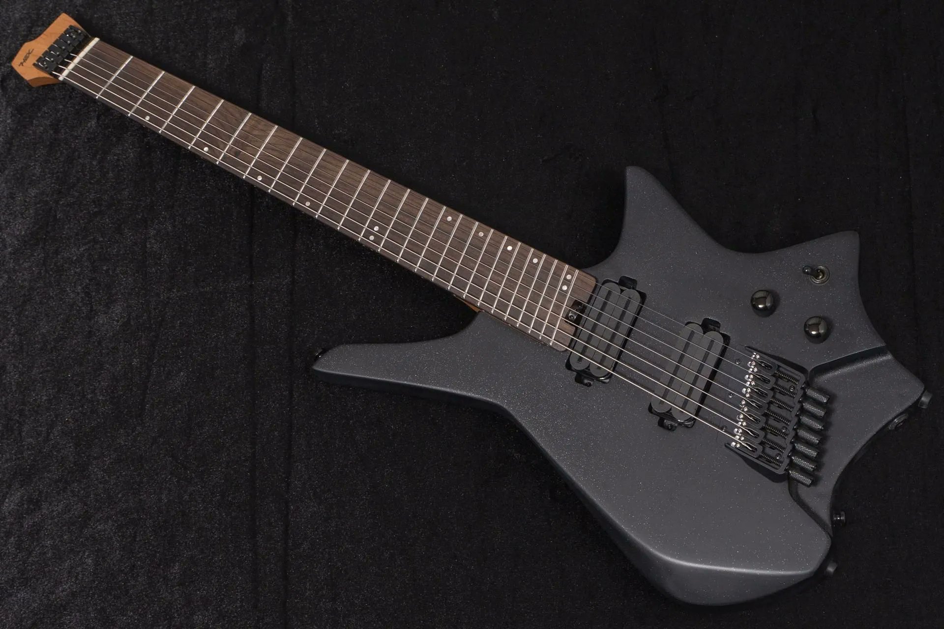ギター HEX guitars HEX Guitarsの輸入・販売をGIB, TONIQが開始。最初の製品は