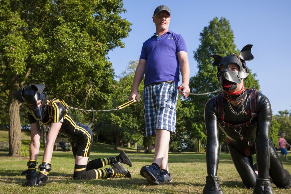 We have fully grown men pretending to be dogs in the west.

What shall we do?? Criticize Islam apparently.
