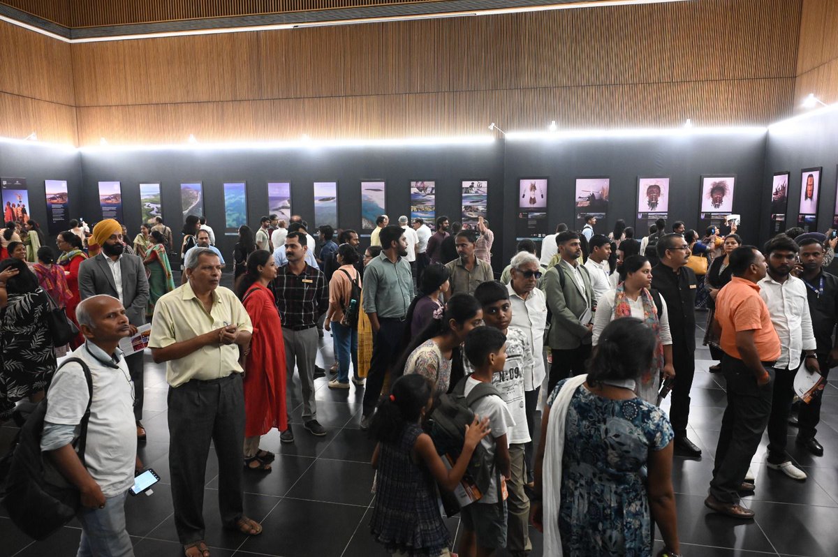Australian Consulate-General Kolkata (@auscgkolkata) on Twitter photo ๐ฆ๐บ is thrilled to partner with <a href="/BiharMuseum/">Bihar Museum</a> to deliver two exhibitions showcasing the rich culture of Australiaโs First Nations people. Our thanks to <a href="/MlaMotilalPD/">Motilal Prasad (Modi ka parivar)</a> & the Museum. A wonderful opportunity to share remarkable Australian art & culture with the people of Bihar! ๐ฆ๐บ ๐ฎ๐ณ ๐ฆ๐บ is thrilled to partner with <a href="/BiharMuseum/">Bihar Museum</a> to deliver two exhibitions showcasing the rich culture of Australiaโs First Nations people. Our thanks to <a href="/MlaMotilalPD/">Motilal Prasad (Modi ka parivar)</a> & the Museum. A wonderful opportunity to share remarkable Australian art & culture with the people of Bihar! ๐ฆ๐บ ๐ฎ๐ณ