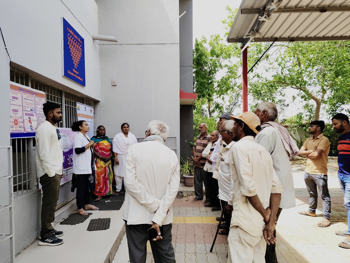 Dsbcc_jamnagar's tweet image. '૧૭મી મે ૨૦૨૫ થી ૧૬ જૂન ૨૦૨૫ સુધી હાઇપરટેન્શન  જન જાગૃતિ અભિયાન’ 
કાલાવડ તાલુકાના AAM મુરીલા ની આરોગ્ય ટીમ દ્વારા લોકોને હાઇપરટેન્શન જનજાગુત્તા આવે માટે બેનરો અને પત્રિકા દ્વારા માર્ગદર્શન આપી સમયસર આરોગ્ય તપાસ અંગે કહેવામાં આવ્યું.#HypertensionDay #hypertension