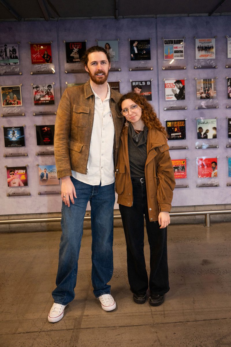 singularcorey's tweet image. CONOCÍ A HOZIER!!! NO FUE UN INVENTO DE MI IMAGINACIÓN!!!+