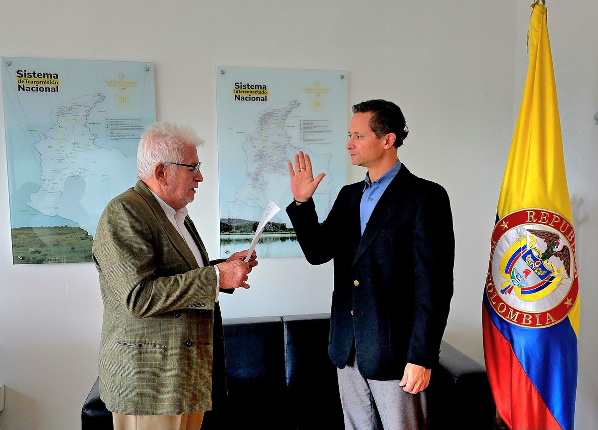 MesaJaime's tweet photo. Hoy concreto el anhelo de trabajar en la misionalidad sectorial del Gobierno del Cambio. Gracias por la confianza  @petrogustavo @PalmaEdwin e Ingeniero Manuel Peña. Desde la Subdirección de Minería de  @UPMEOficial continuaremos las transformaciones que demanda el sector https://t.co/eVaUM0Tcx0