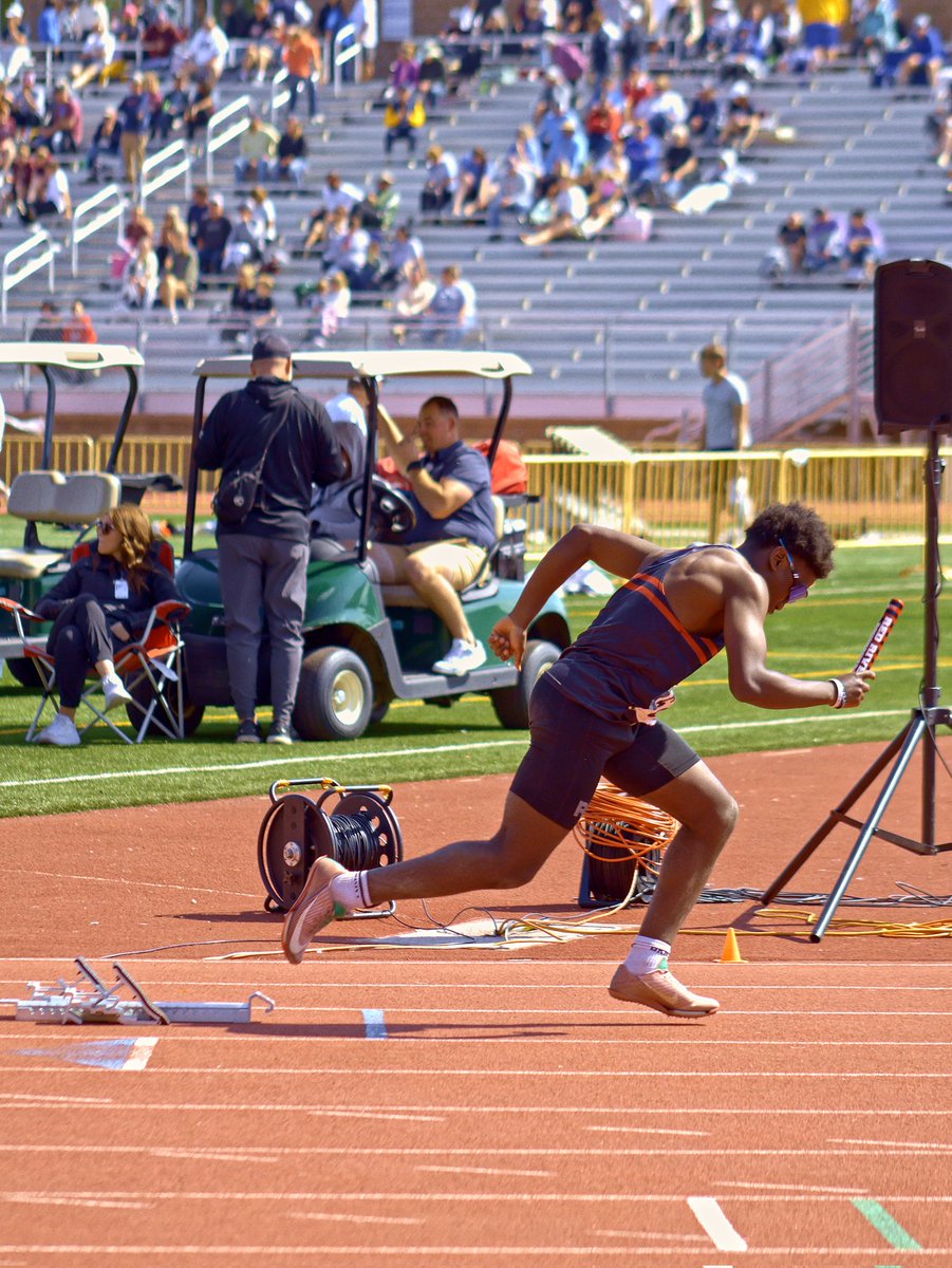 Did you know...Of the Top 10 best 4x100 and 4x400 relay teams in school history, you can find Isaiah Gaye's name on 8 of them? 

On the All-Time lists, he ran legs on the #1, #3, #6, #7, and #8 4x1 teams, as well as the #4, #6, and #7 4x4 teams. What a career for Isaiah!