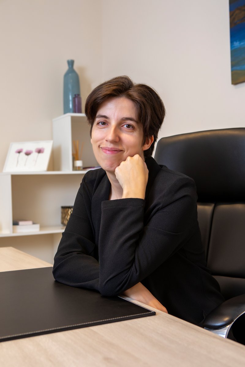 Libertia Psicología (@libertiapsico) on Twitter photo ✨ Hoy queremos hablaros de Irene 😊
Ella es la directora de Libertia Psicología e <a href="/InstiLibertia/">Instituto Libertia</a> 🙌
Su prioridad es garantizar que cuando una persona acude a consulta psicológica se encuentre con una forma de trabajar eficaz, rigurosa y fundamentada.
libertiapsicologia.com/irene-fernande… ✨ Hoy queremos hablaros de Irene 😊
Ella es la directora de Libertia Psicología e <a href="/InstiLibertia/">Instituto Libertia</a> 🙌
Su prioridad es garantizar que cuando una persona acude a consulta psicológica se encuentre con una forma de trabajar eficaz, rigurosa y fundamentada.
libertiapsicologia.com/irene-fernande…