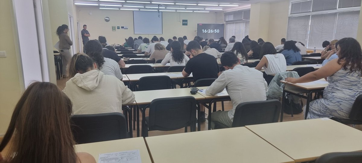 En la segunda semana de exámenes UNED, deseamos mucha suerte a todos nuestros estudiantes!!!