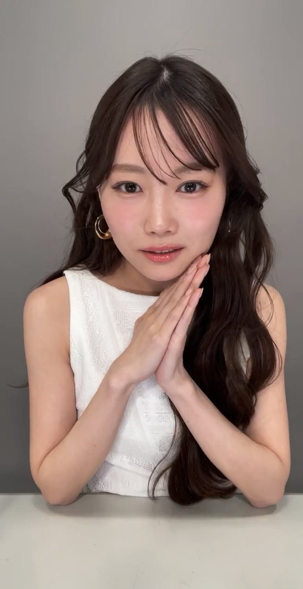 Xm_anuans's tweet photo. 他の方も仰っていますが…
水越みさとちゃんがanuansのワンピース着用していて可愛すぎる…♡♡
店舗入荷しないかなぁ😮‍💨 https://t.co/Gw0hWXMh0b