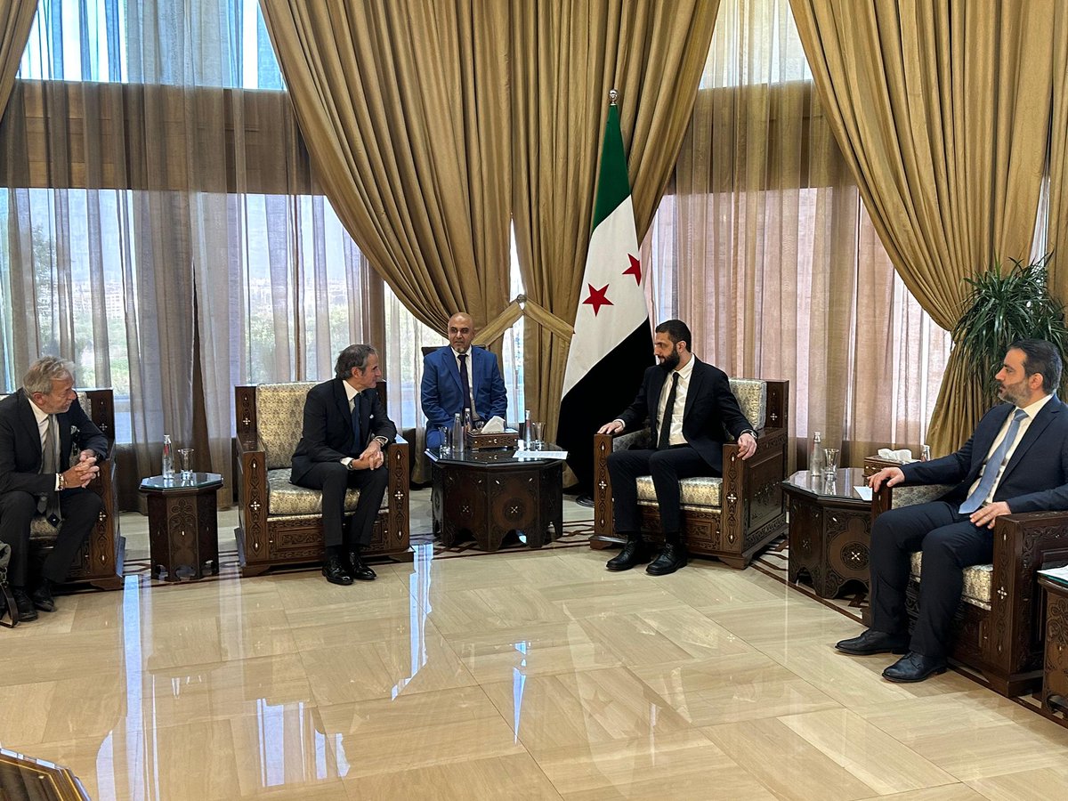 rafaelmgrossi's tweet photo. I announced to him an ambitious @IAEAorg programme to support Syria with medical equipment and training for hospitals, as well as help in agriculture and water management. We will also begin exploring the possibility of nuclear power in Syria. https://t.co/qYiQH8FP67