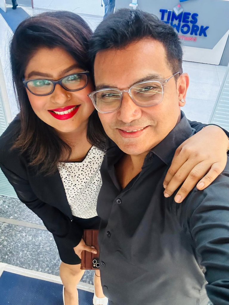 Happiness has no filters!! 
<a href="/VikramOza/">Vikram Oza</a> ♥️😘💋

#bff #happyplace