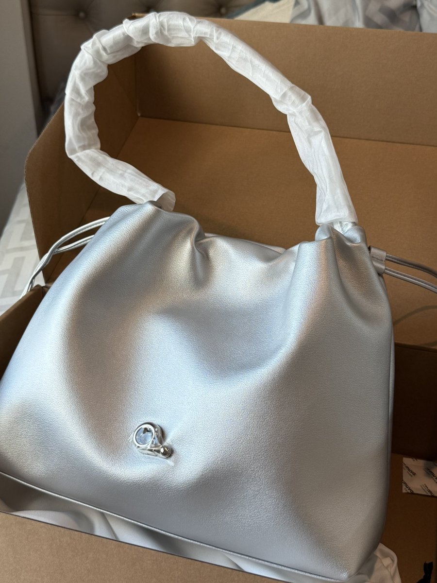 แฝดน้องซอ | (づ ◕‿◕ )づ 🍀 tweet media