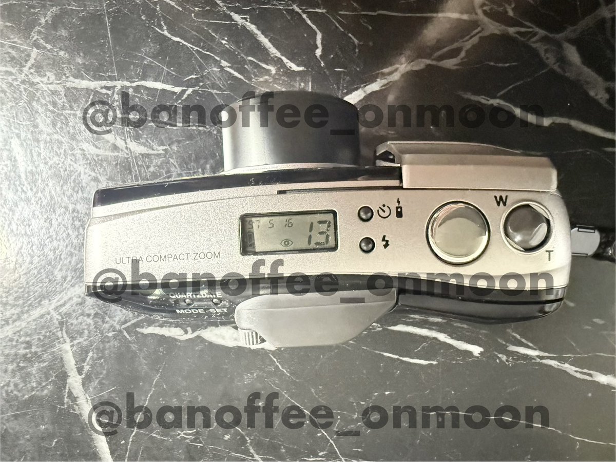 Banoffee_onmoon's tweet photo. WTS Olympus Superzoom 140S

🤎 เลนส์ Olympus Zoom 38–140mm f/4.0–11 ซูมเข้าออกได้ปกติ
— มีระบบ Autofocus
— แฟลชออโต้ ใช้งานได้ปกติ
— แถมถ่าน CR123A
✨ 1,900฿ รวมส่ง/ นัดรับได้ตามแนวรฟฟ
🫧 สนใจdmคุยก่อนได้ค่ะ ลดได้อีก🙆🏽‍♀️
#กล้องฟิล์ม #กล้องฟิล์มมือสอง #ส่งต่อกล้อง #ปล่อยกล้องฟิล์ม https://t.co/6Xi6JBoIRz