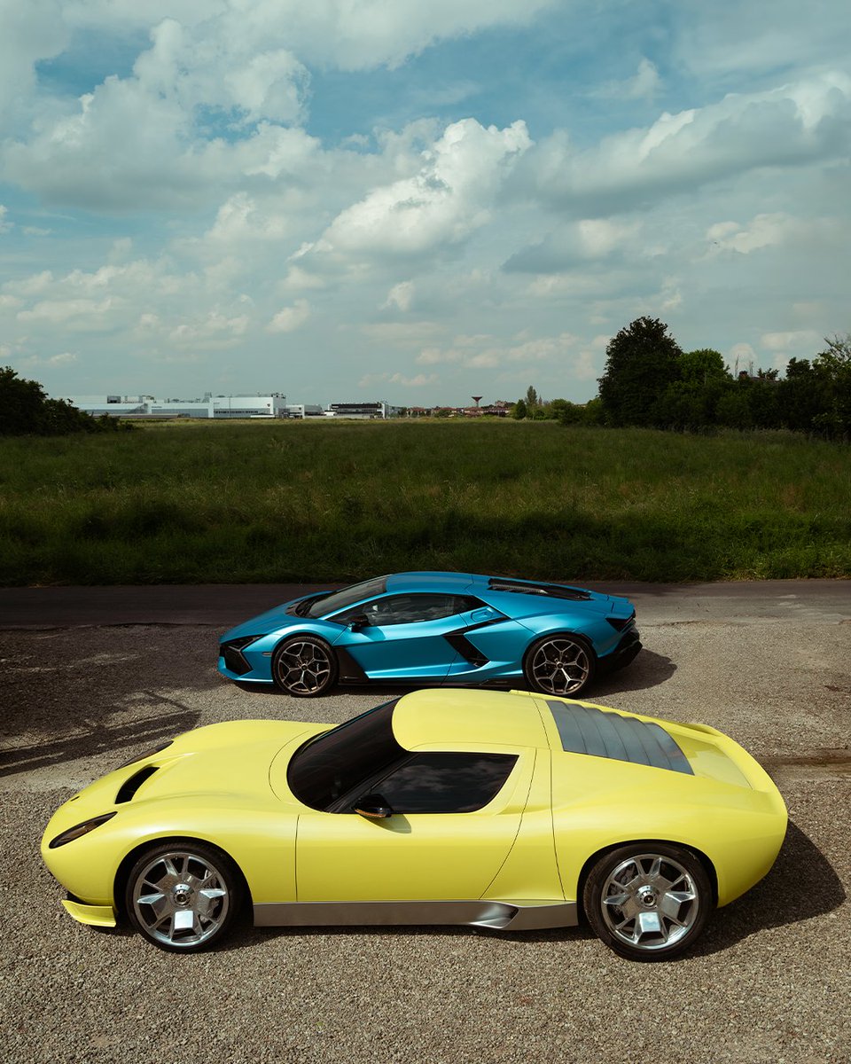 Elegance, power, disruption, and above all, pure Italian spirit — all embodied in these stunning images captured in Sant’Agata Bolognese, where our story began.