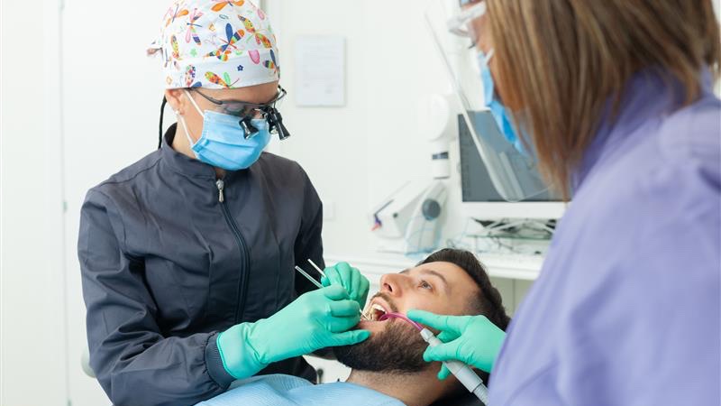 The University of Lincoln has secured £1.5 million in funding from the Greater Lincolnshire Combined County Authority, to establish the Lincolnshire Institute of Dental and Oral Health. 🦷 <a href="/greaterlincscca/">Greater Lincolnshire Combined County Authority</a> #UKSPF 

Read more: lncn.ac/dental
