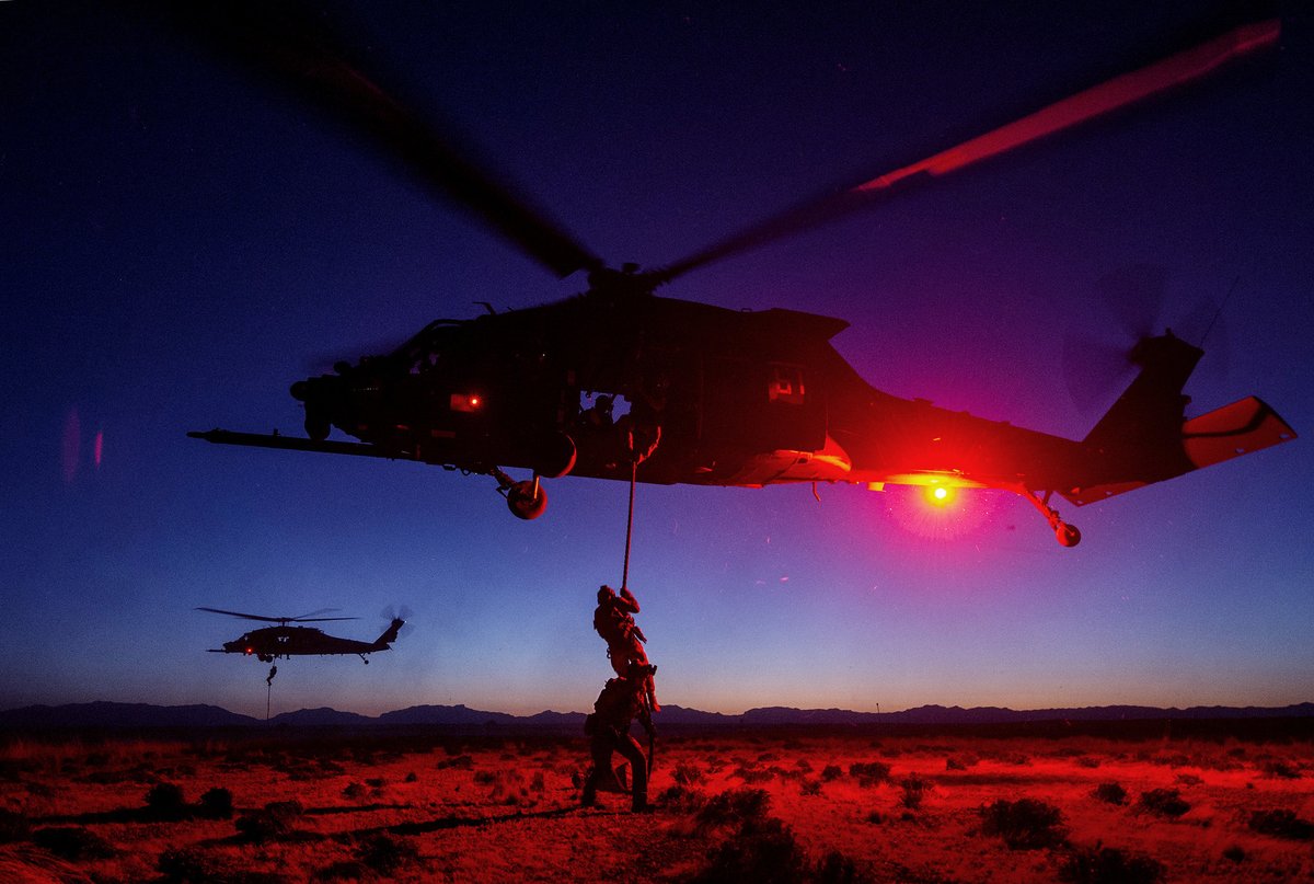 SOAAorg's tweet image. SOF Photo of the Week: Members from the U.S. Air Force 24th Special Tactics Squadron, Fort Bragg, complete helo, fast rope and hoisting training during exercise Advanced Guard, Holloman Air Force Base, N.M., April 14, 2014. Advanced Guard is a multimillion-dollar exercise…