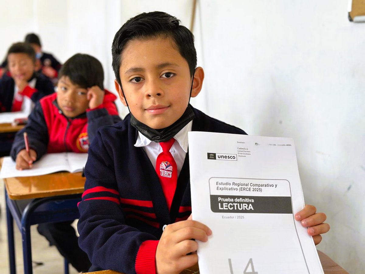 Ineval (@evaluacion_ec) on Twitter photo 🤝El Ineval reconoció el trabajo realizado por el <a href="/IGM_Ecuador/">Instituto Geográfico Militar</a>, en el marco del contrato de impresiones para el Estudio Regional Comparativo y Explicativo (ERCE), correspondiente al régimen Sierra-Amazonía.
El equipo del Ineval, encabezado por Susana Araujo, directora ejecutiva, 🤝El Ineval reconoció el trabajo realizado por el <a href="/IGM_Ecuador/">Instituto Geográfico Militar</a>, en el marco del contrato de impresiones para el Estudio Regional Comparativo y Explicativo (ERCE), correspondiente al régimen Sierra-Amazonía.
El equipo del Ineval, encabezado por Susana Araujo, directora ejecutiva,