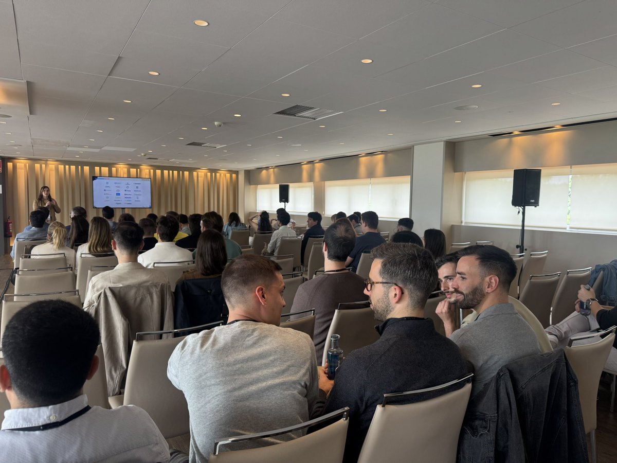 Belén Cid Alvarez (@belcid7) on Twitter photo Empezamos #ACISEC25 con lo más importante, cuidar al futuro de <a href="/shci_sec/">ACI-SEC: Hemodinamica</a>
📌Curso de formación de <a href="/ResiSec/">ResiSEC</a> <a href="/JovenesSec/">JóvenesSEC</a>
Un éxito fruto del trabajo de <a href="/Tgcamarero/">Tamara García </a> <a href="/drassantos/">Sandra Santos-Martinez</a> <a href="/EstefaniaFdezP3/">Estefania Fernandez Peregrina</a> y Cristóbal Urbano 🫀
<a href="/jmmoreiras/">Javi Moreiras</a> <a href="/teresabastante/">Teresa Bastante</a> <a href="/StructuralBCN/">Dabit Arzamendi</a>
<a href="/secardiologia/">Soc Esp Cardiología</a> Empezamos #ACISEC25 con lo más importante, cuidar al futuro de <a href="/shci_sec/">ACI-SEC: Hemodinamica</a>
📌Curso de formación de <a href="/ResiSec/">ResiSEC</a> <a href="/JovenesSec/">JóvenesSEC</a>
Un éxito fruto del trabajo de <a href="/Tgcamarero/">Tamara García </a> <a href="/drassantos/">Sandra Santos-Martinez</a> <a href="/EstefaniaFdezP3/">Estefania Fernandez Peregrina</a> y Cristóbal Urbano 🫀
<a href="/jmmoreiras/">Javi Moreiras</a> <a href="/teresabastante/">Teresa Bastante</a> <a href="/StructuralBCN/">Dabit Arzamendi</a>
<a href="/secardiologia/">Soc Esp Cardiología</a>