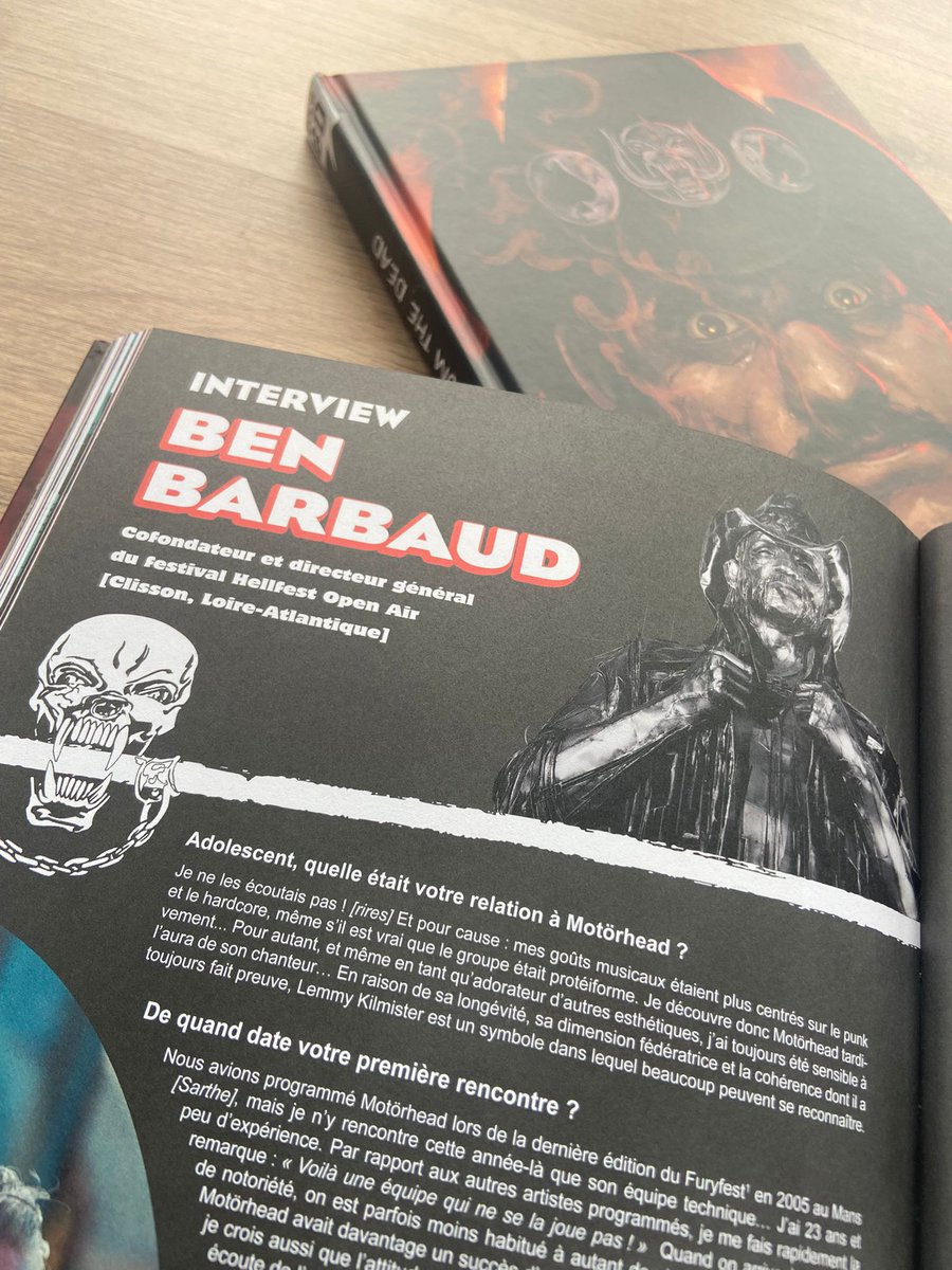 PETITAPETIT__'s tweet photo. 📣 Pour ce MERCREDI EN LIBRAIRIE :
Motörhead Back from the Dead 🔥🎸
➡ Disponible en librairie et sur https://t.co/V3AwjTulmL
#BD #DocuBD #motorhead #metal #lemmykilmister #BandeDessinée #NouvelleSortie #nouveauté #poprockenBD https://t.co/5KQShNMkXL
