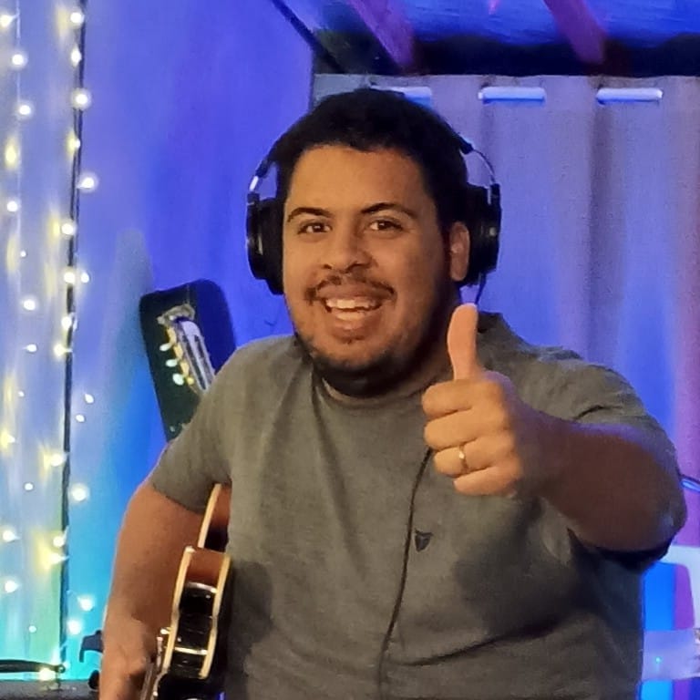 NarvalMp3's tweet photo. Tudo certo por aí?

Estamos sumidos por aqui mas seguimos a todo vapor e logo logo tem som novo!! 🎶

#banda #indie #indierock #postpunk #shoegaze #narval https://t.co/zf5NsYLxEx
