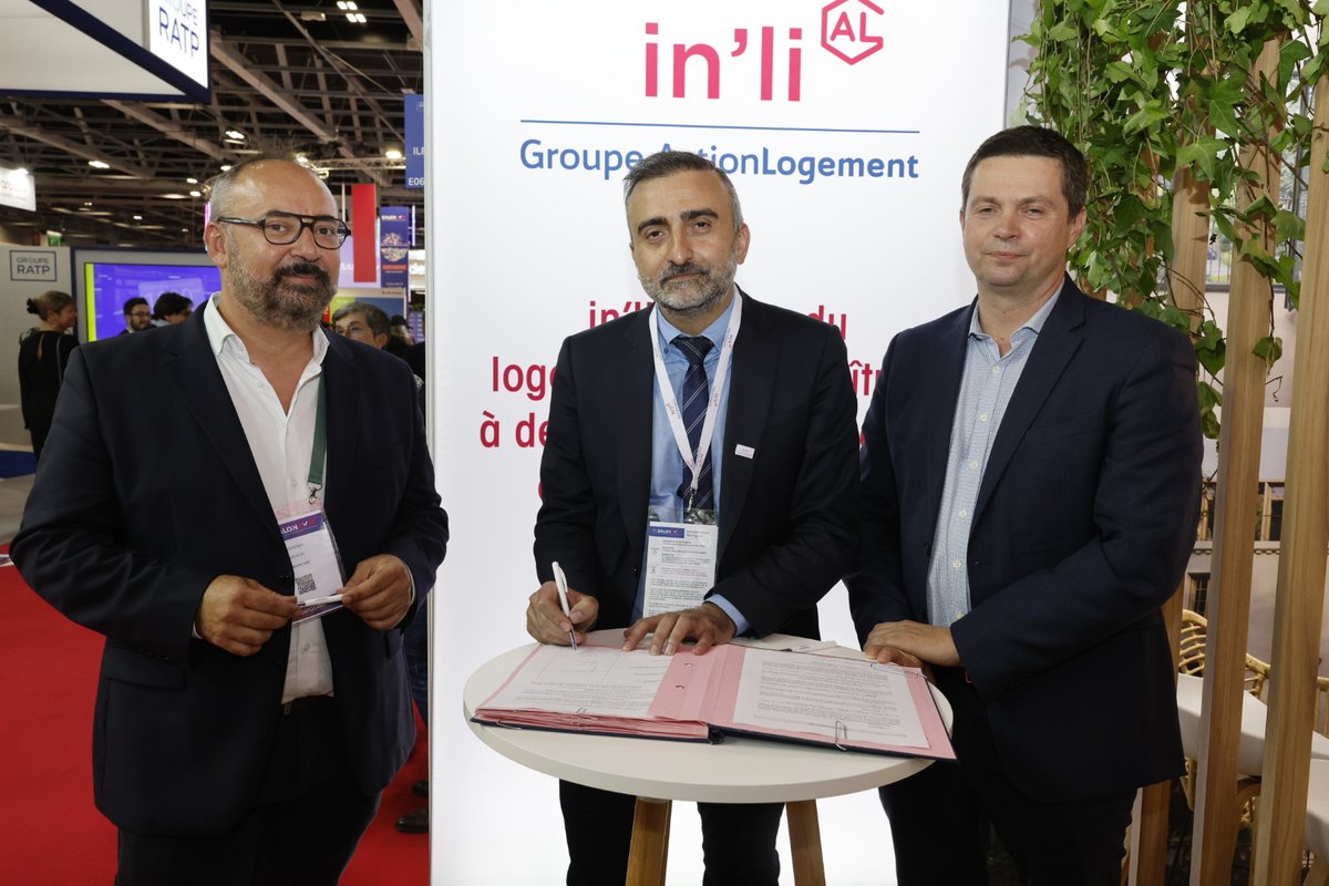 inli_officiel's tweet photo. Signature d’un contrat de réservation pour une future résidence à @villevilliers avec @LEGENDRE_IMMO

La résidence est située à 2min à pied de la future station « Villiers-Bry-Champigny » du M15 &amp; RER E, pour une livraison prévue au T4 2028.

+ d'infos 👉 https://t.co/HfU2iPYfjM https://t.co/Ns4d2z2Rsy