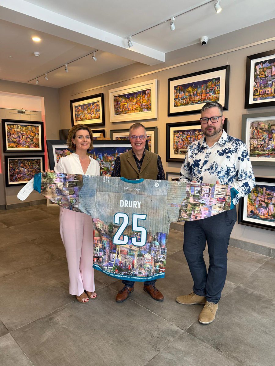 Team Drury is all set for this weekend's <a href="/BelfastGiants/">Belfast Giants</a> celebrity Hospice Hockey match on Saturday night! ‘Giant’s Bay’ artwork still available to raise funds for NI Hospice. Don’t miss the match…👉🏼 belfastgiants.com/hospice-hockey

<a href="/SSEBelfastArena/">The SSE Arena, Belfast</a> <a href="/VisitBelfast/">Visit Belfast</a>