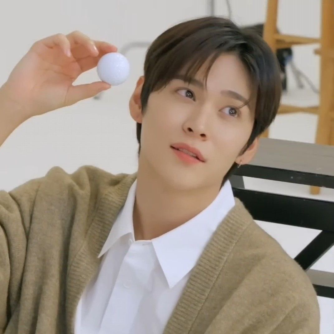 muffinpiw's tweet image. Rich Game

eunseok riize local au
by muffinpiw