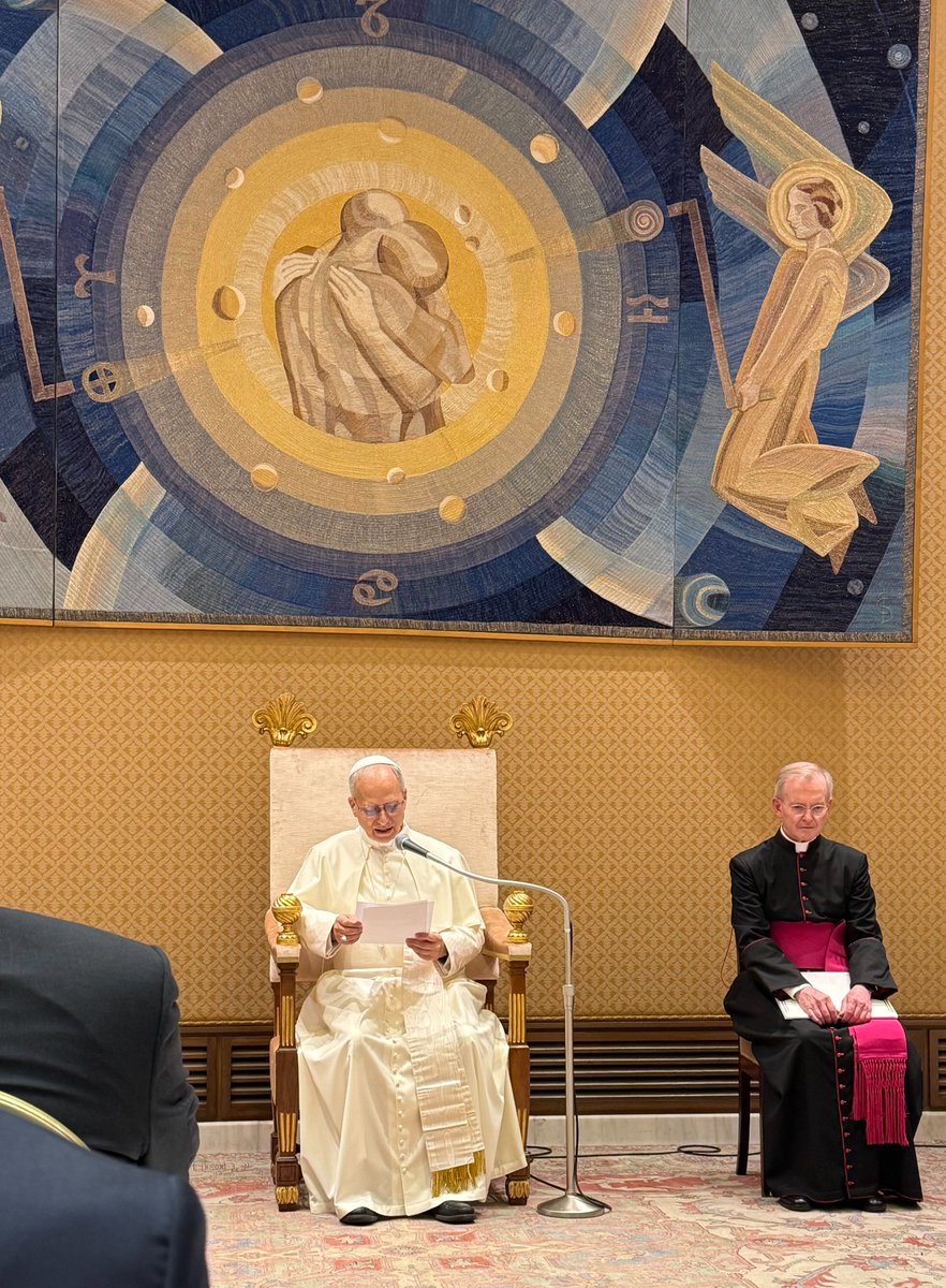 AnitaBMcBride's tweet image. Honored to meet His Holiness Pope Leo XIV this morning in Rome during a private audience with my fellow @niaforg board members. A truly moving moment and a blessing to meet the first American Pope. #NIAF #Rome2025 #FaithAndHeritage