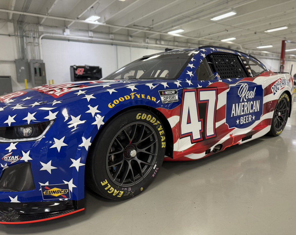 Red, white and brews 🇺🇸🍺 #FireKeepersCasino400 #RealAmericanBeer #NASCAR #TeamChevy #HyakMotorsports