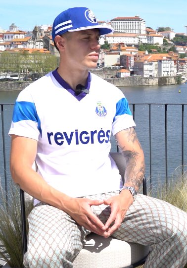 invictusporto's tweet photo. Nehuen Pérez dos Ultras SD Ribeira. https://t.co/Yky72neefu