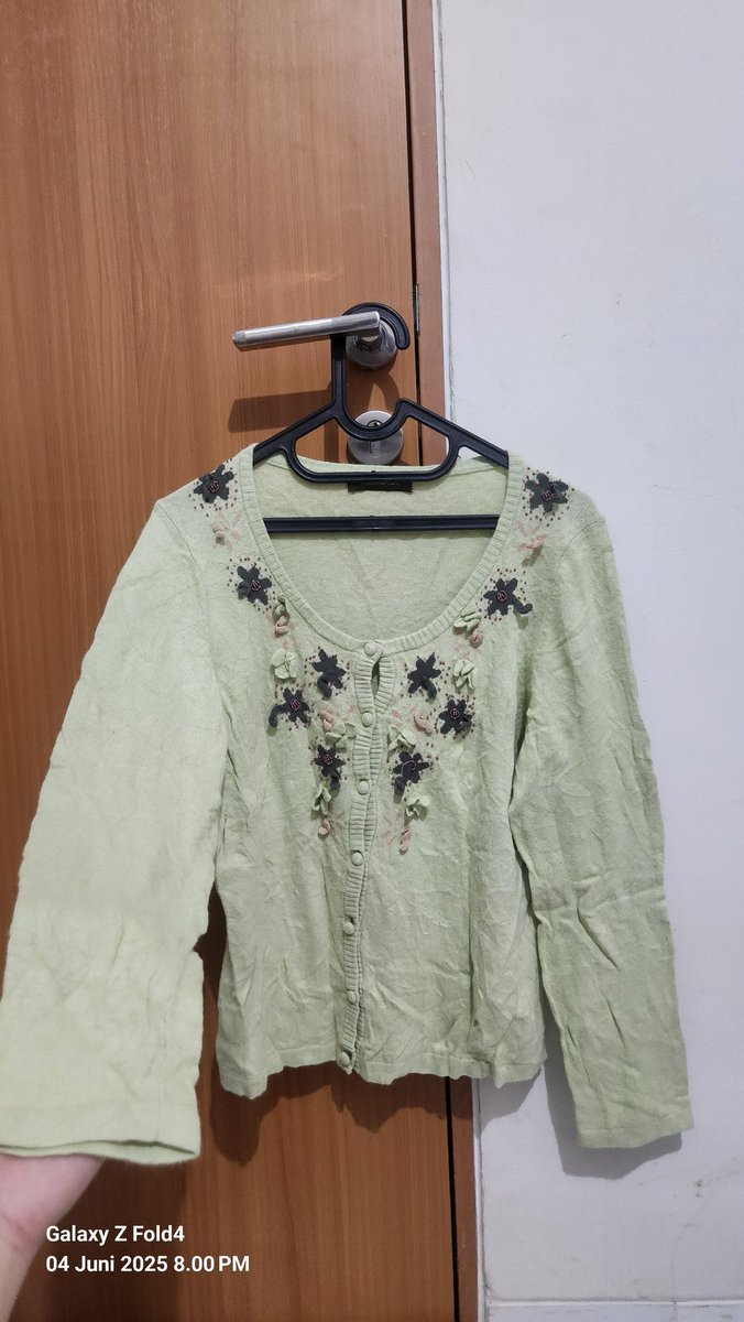 SunlioStore's tweet photo. Hijau gemes ini cardigan adem superr baguss https://t.co/M3nTbC74Vv